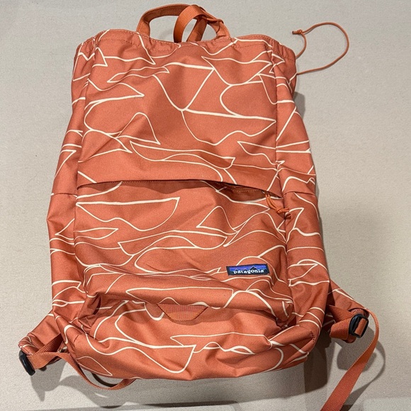 Patagonia Other - Patagonia Burnt Orange Backpack with Cream Abstract Lines 18x15